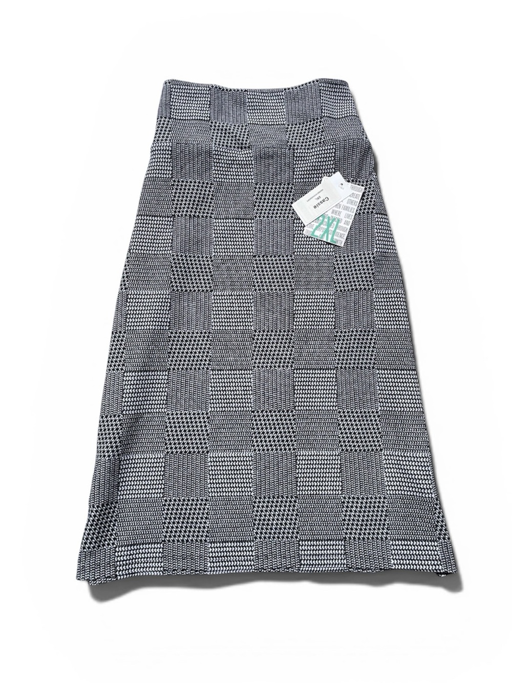 3/$30 LuLaRoe Black and White Checkered Houndstooth ‘Cassie’ Skirt